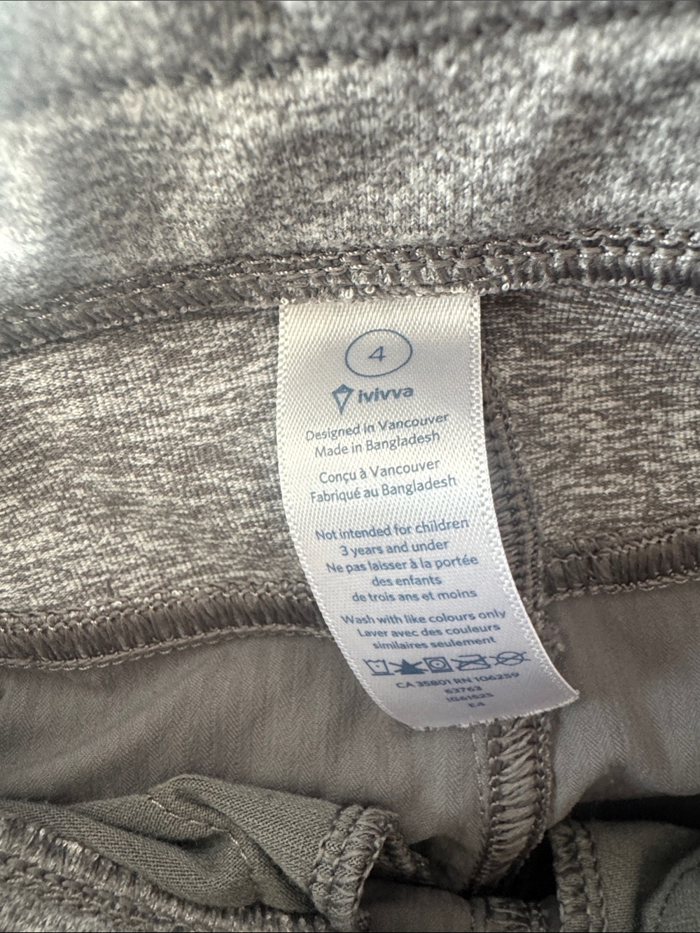 Girl Ivivva by Lululemon Gray Live To Move Capri Athletic Yoga Pants Size 7 - Picture 4 of 4